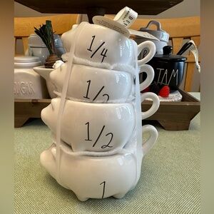 PIGGY MEASURING CUPS !!! Rae Dunn unused not displayed been packed in tote box
